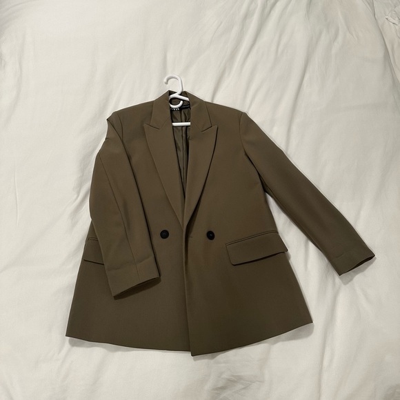 Zara Oversized Double Breasted Blazer in khaki - Picture 4 of 8